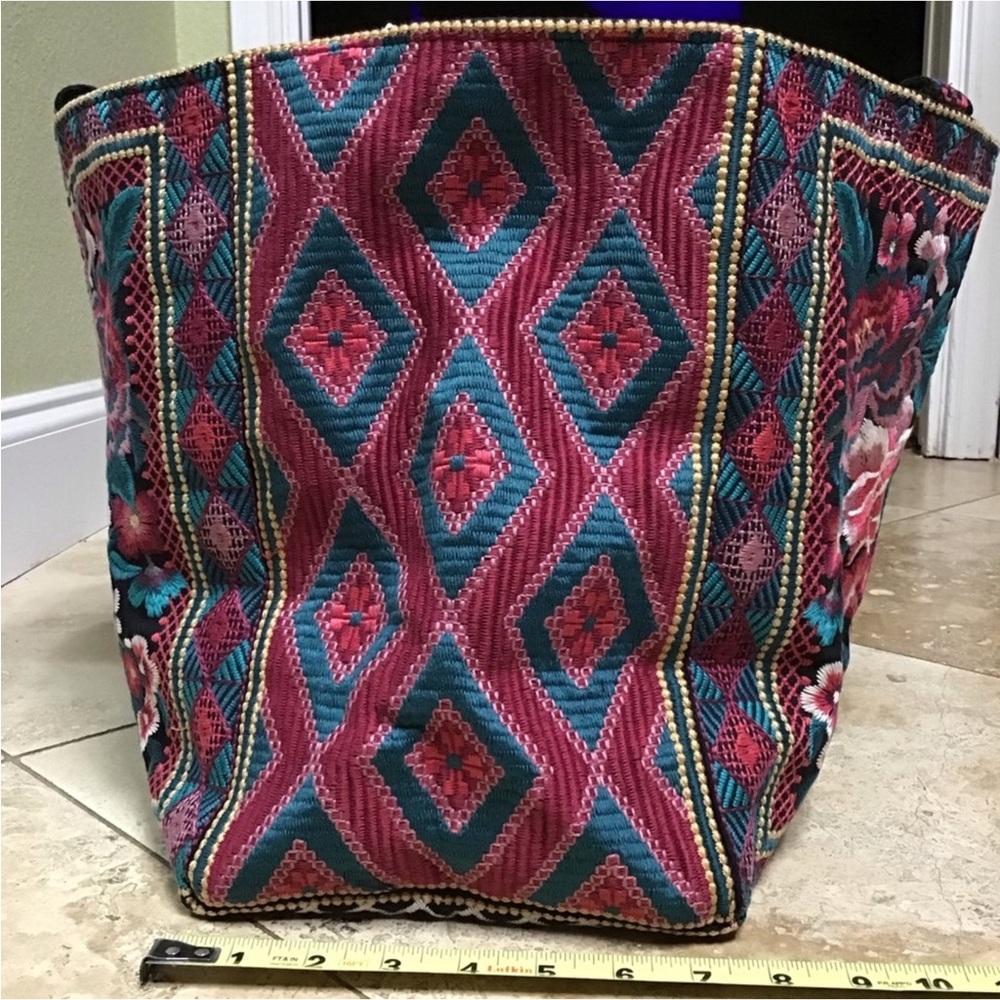 🌸Johnny Was Pink and Green Embroidered Tote - Picture 8 of 11